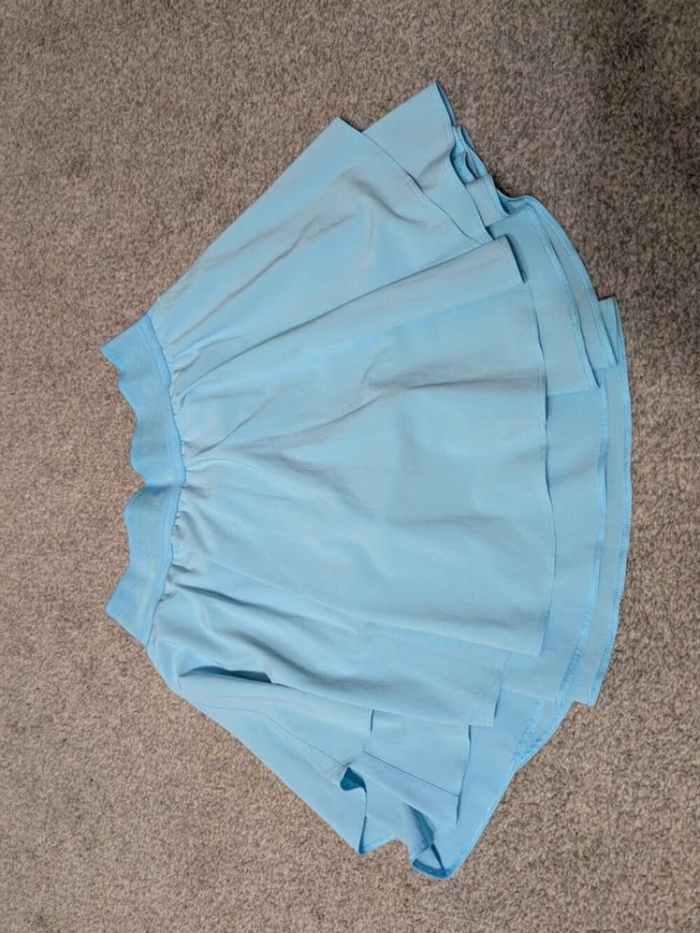 Lululemon court rival skirt /skort size 4